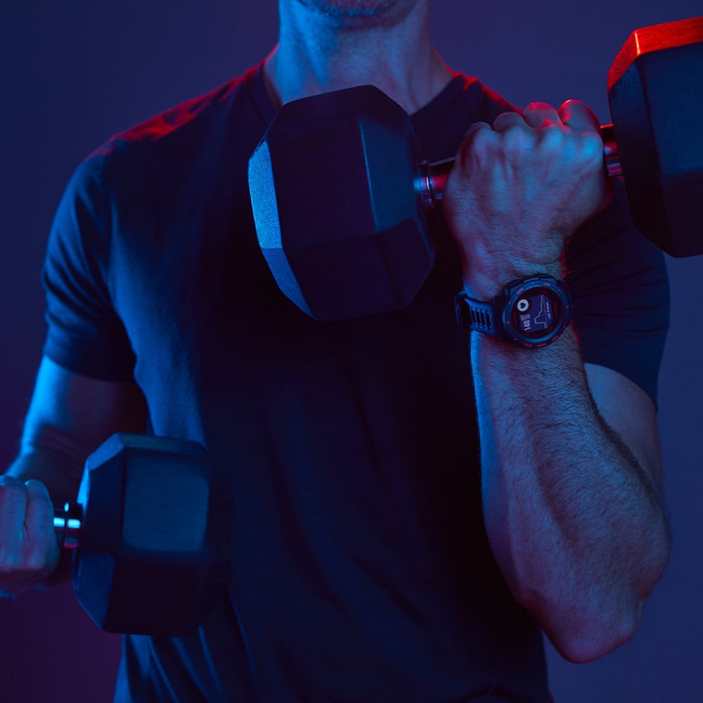 Агрессивный чёрно-красный дизайн Garmin Instinct Esports Агрессивный чёрно-красный дизайн Garmin Instinct Esports